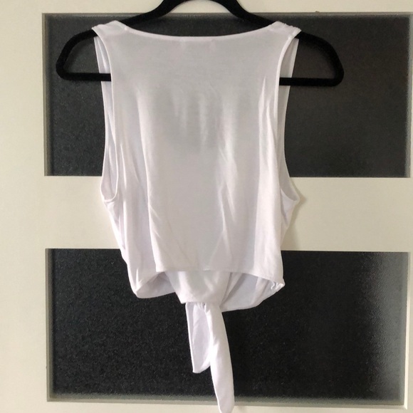 Babaton Jeronimo Tank - Picture 5 of 6